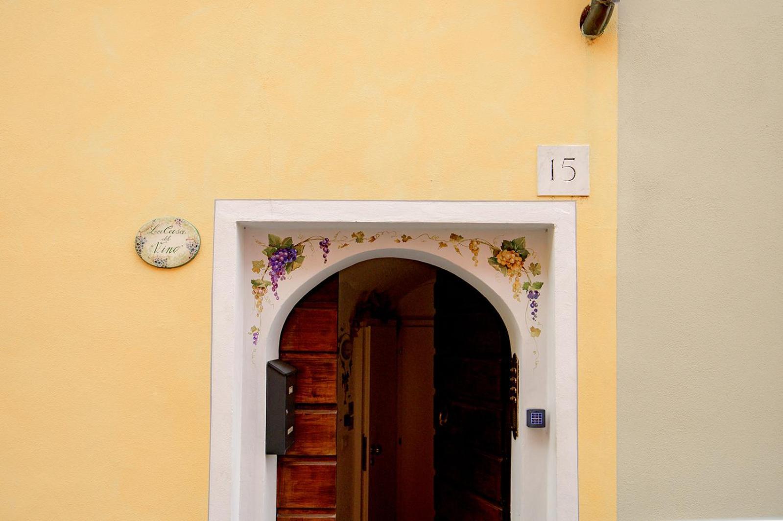 Apartamento La Casa del Vino Parma Exterior foto